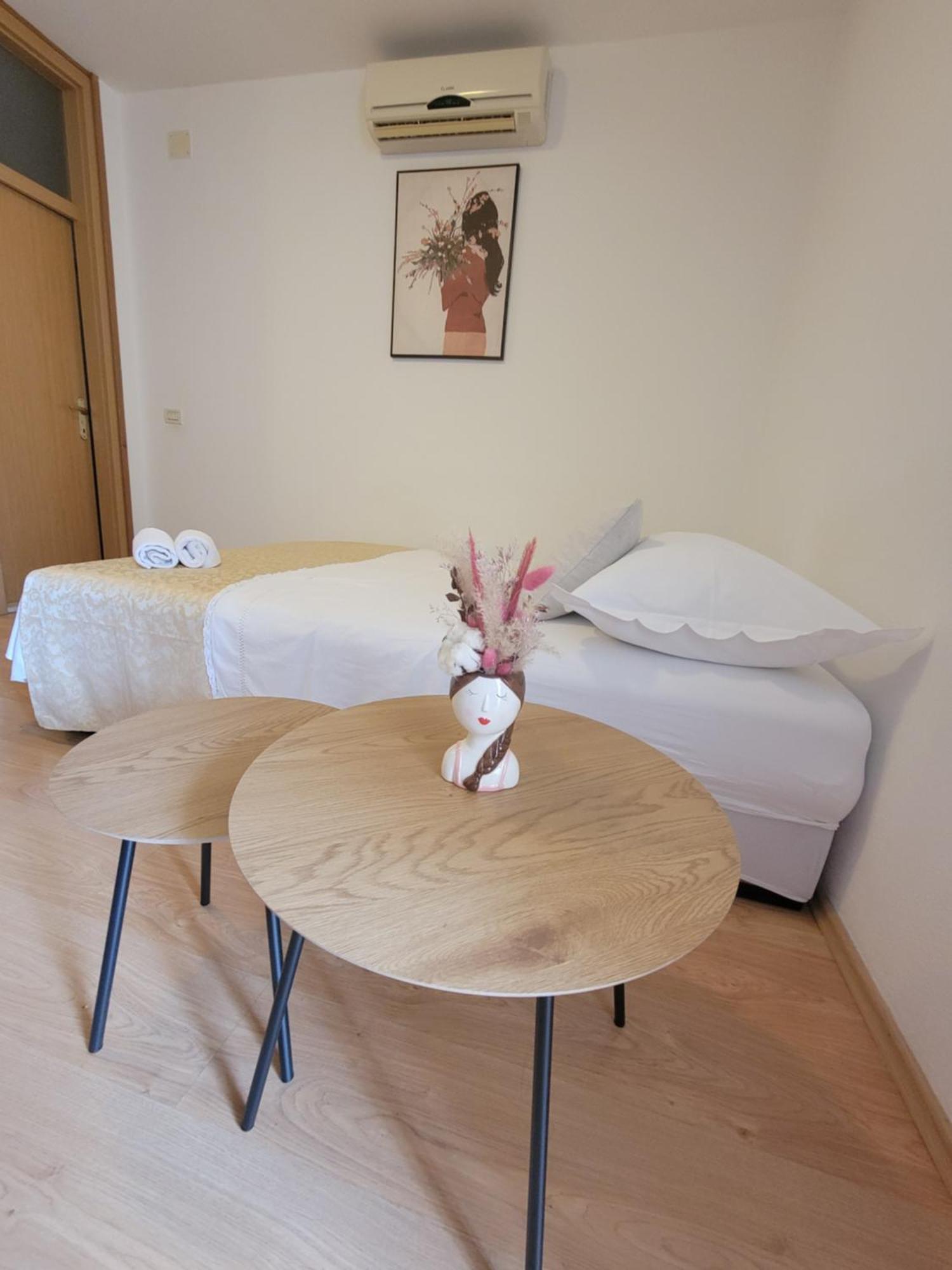 Ferienwohnung Apartman Vulic Tučepi Exterior foto
